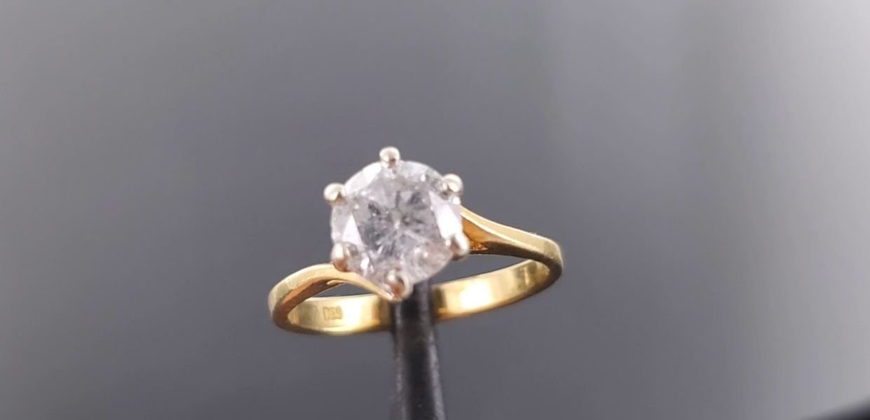 cloudy diamond